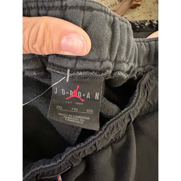 Air Jordan Men's Black Essential Standard Fit jogger Fleece Sweatpants Size XXL - Picture 4 of 6